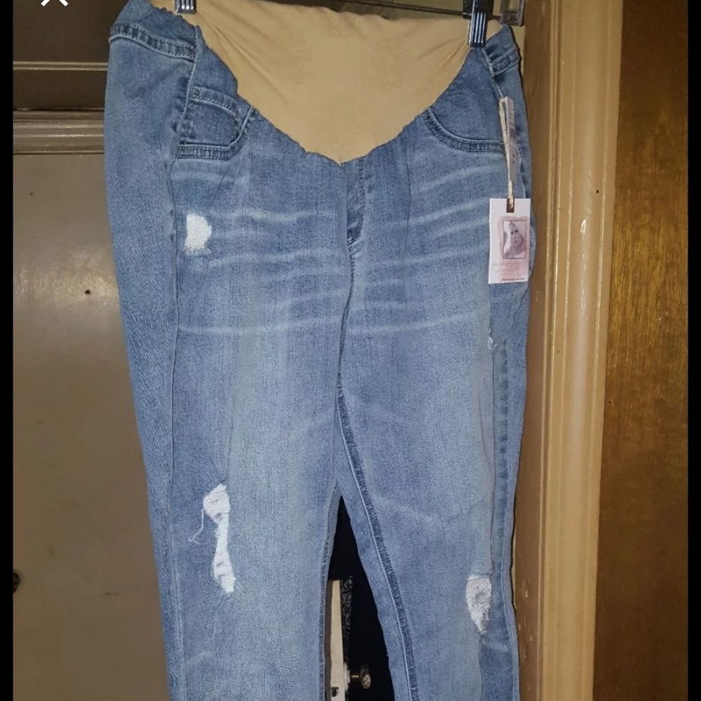 Jessica Simpson maternity jeans NWT